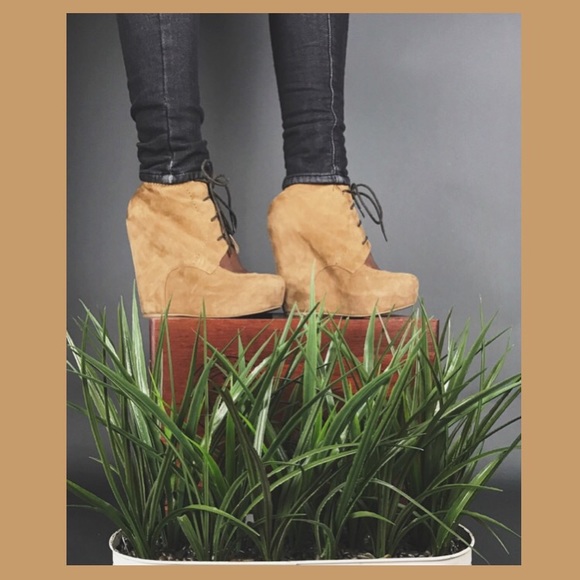 Exposed Lace up Booties