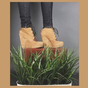 Exposed Lace up Booties