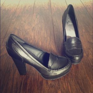 Mia 2 Loafers never worn