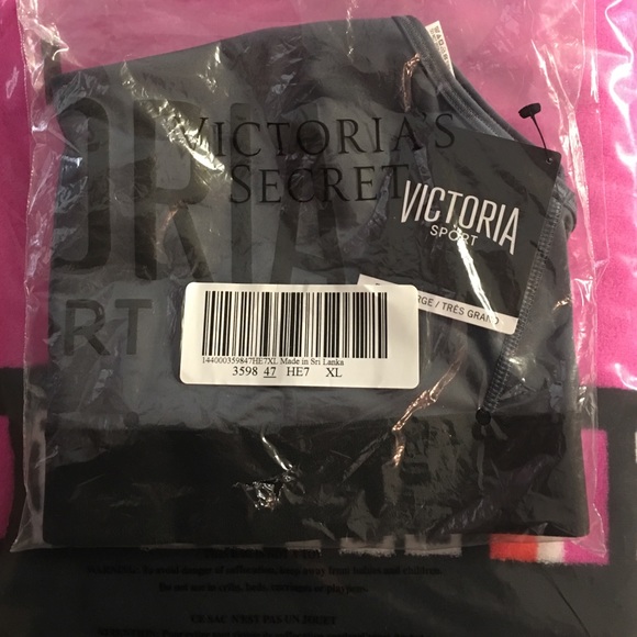 BNWT Victoria's Secret racerback sports bra