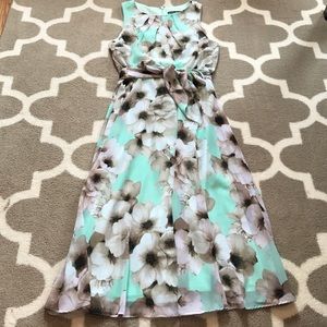 Jessica Howard midi dress.