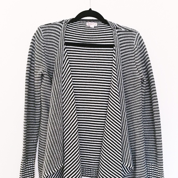 Slouch Reversible Cardigan - Picture 2 of 4