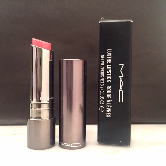 MAC Cosmetics HUGGABLE LIPCOLOR in BONSAI BLOOM