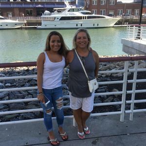 Meet your Posher, Daniela