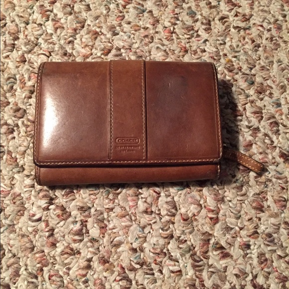 💯 authentic Coach wallet - Picture 1 of 4