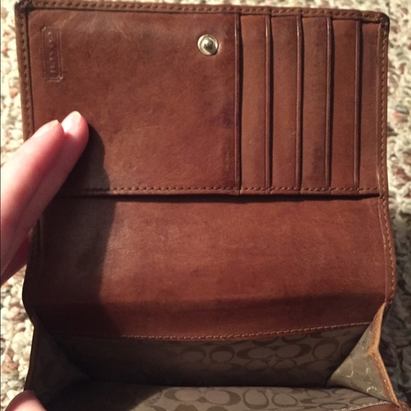 💯 authentic Coach wallet - Picture 3 of 4