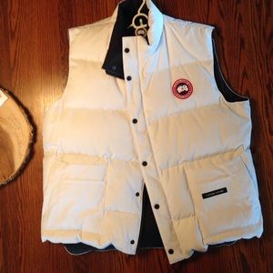 Men's Canada Goose XL vest- Never been worn!