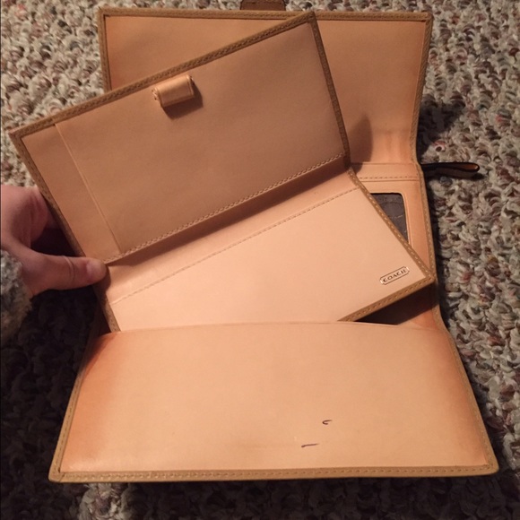 💯 authentic coach wallet / check book - Picture 3 of 4