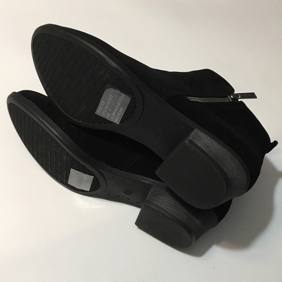 ❗️LAST PAIR ❗️Black Faux Suede Ankle Boots - Picture 3 of 8