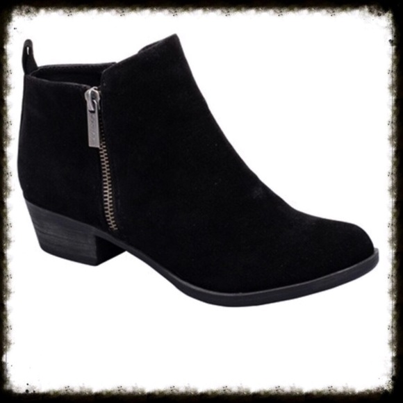 ❗️LAST PAIR ❗️Black Faux Suede Ankle Boots - Picture 4 of 8