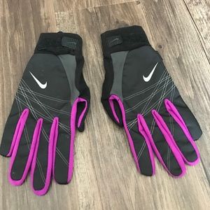NIKE storm fit running gloves