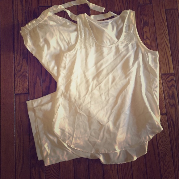 Classy/sexy Pajama set