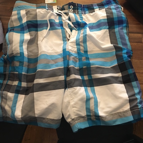 Express men's board shorts size 34 waist (Large)