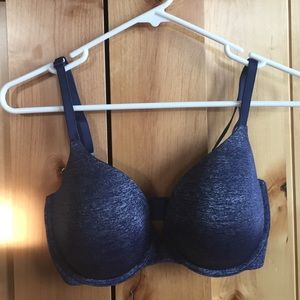 Victoria's Secret size 34DD bra
