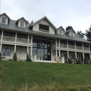 Meet your Posher, Mari