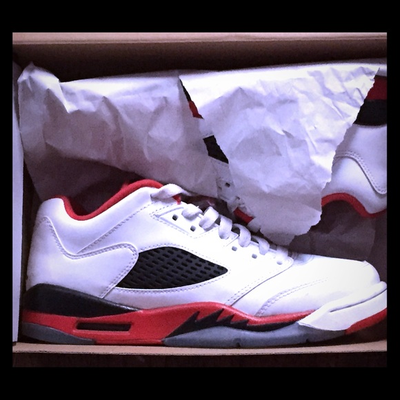 Low top 5s 2016 release date