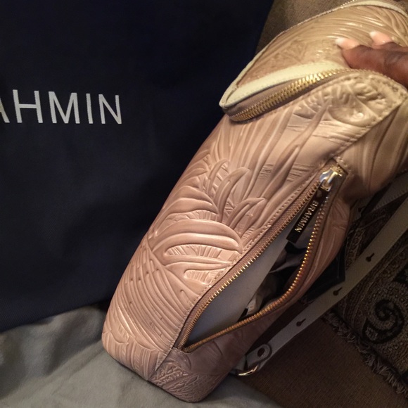 Brahmin Backsack - Picture 3 of 7