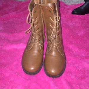 light caramel lace up boots