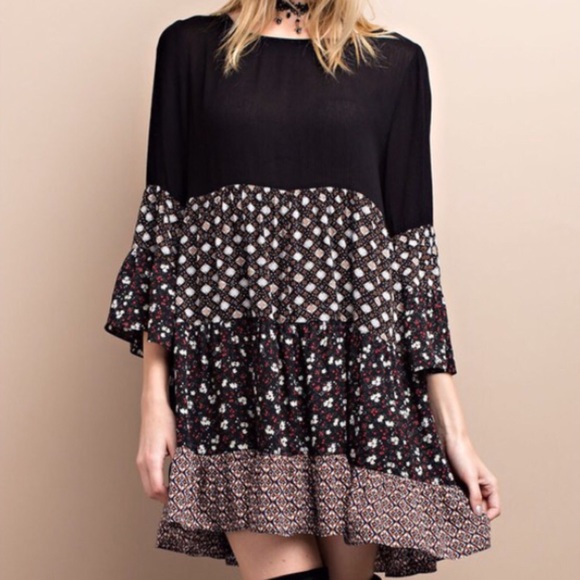 🎉REORDERED!🎉BEAUTIFUL BABYDOLL DRESS - Picture 2 of 3