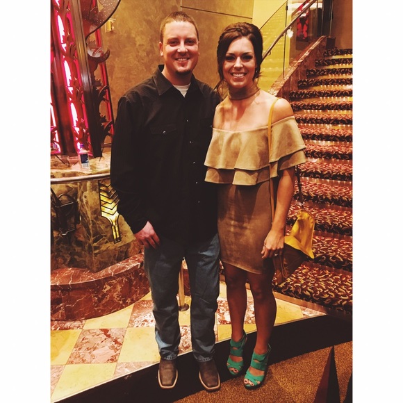 Meet your Posher, Karla - Picture 4 of 4