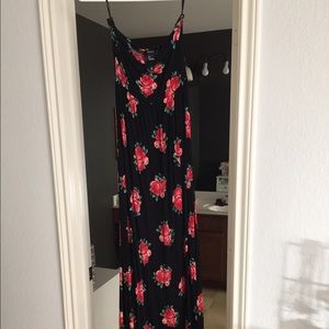 Rose Patterned Maxi from Forever 21 Size L