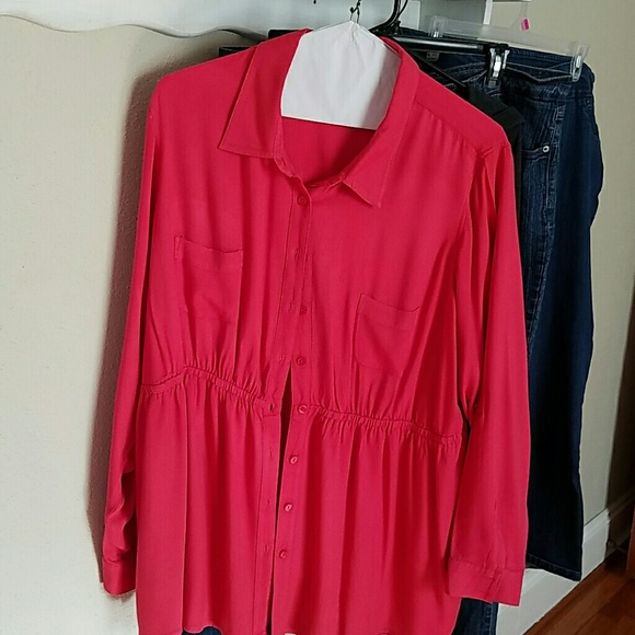 Coral button up top