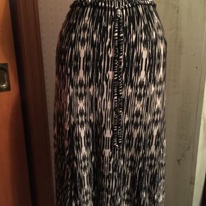 Black and Cream Colored Skirt