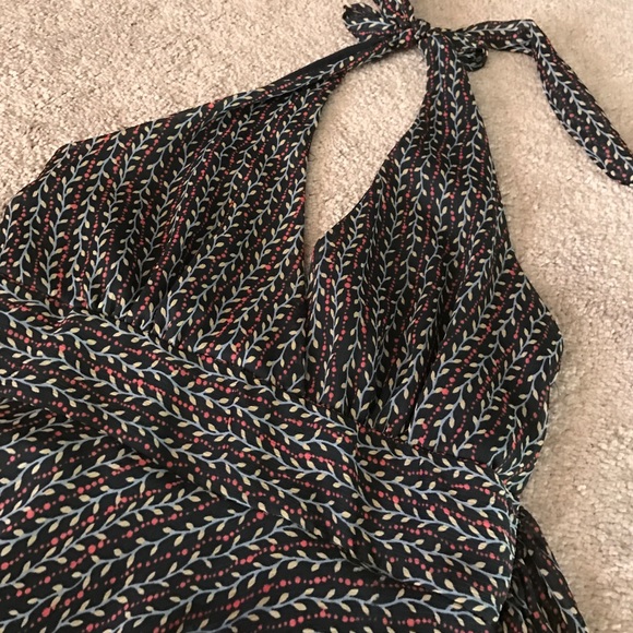 Only worn once! Size 4 Halter Dress - Picture 2 of 3