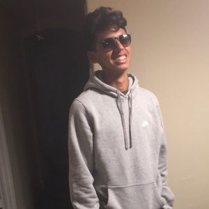 Meet your Posher, Daniel