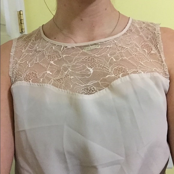 Sheer lace crop top - Picture 2 of 2
