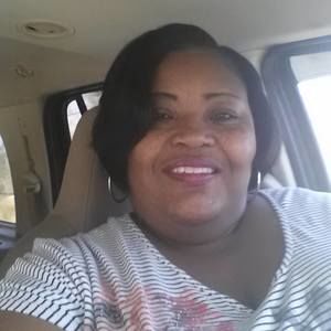 Meet your Posher, Yolanda