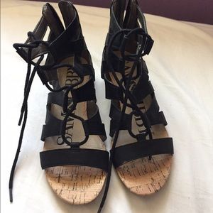 Sam & Libby gladiator sandal size 6