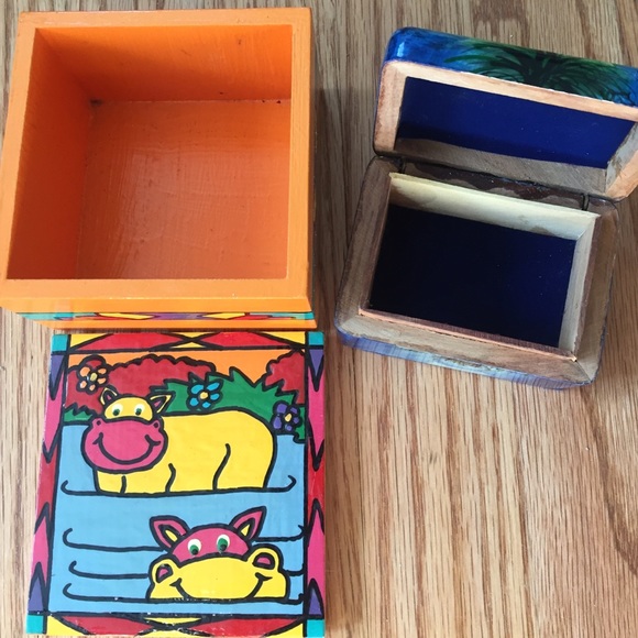 Small box - Picture 3 of 4
