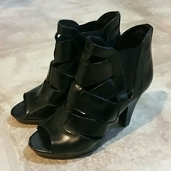 4" N by Nicole Miller Heels