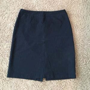 Navy pinstripe pencil skirt NY&C size 6