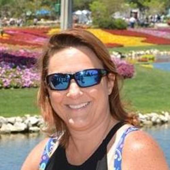 Meet your Posher, Karen - Picture 1 of 1