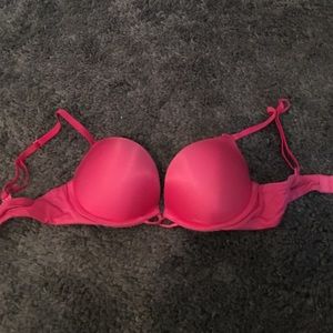Victoria secret bombshell