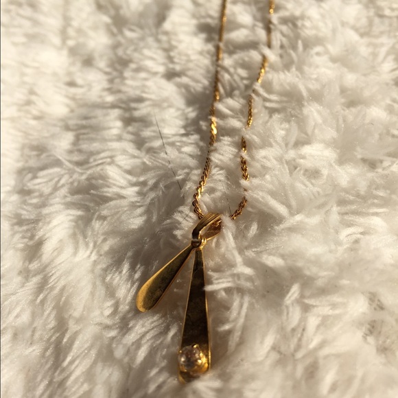 SOLD ON D-pop real vintage jewelry - gold drop Necklace