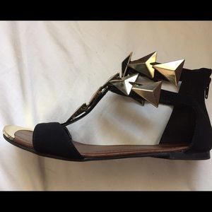 Beau & Ashe studded sandal size 6