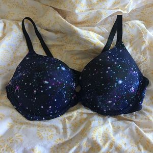 PINK Wear Everywhere Push-Up