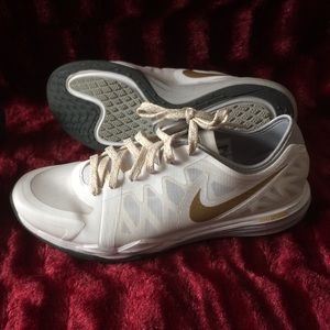 Women's Nike Dual Fusion never worn