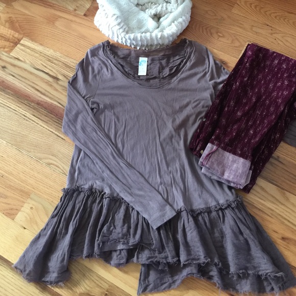 Anthropologie Tops - Anthropologie C. Keer Asymmetrical Raw Edge Tee