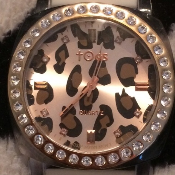 TOCS cheetah print watch