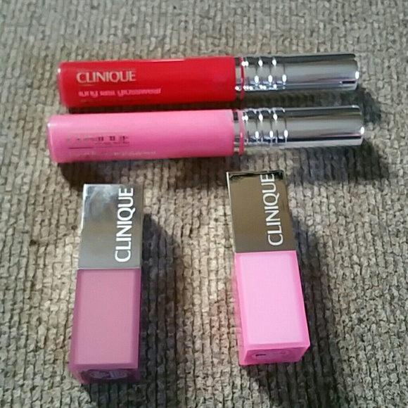 CLINIQUE lip glosses