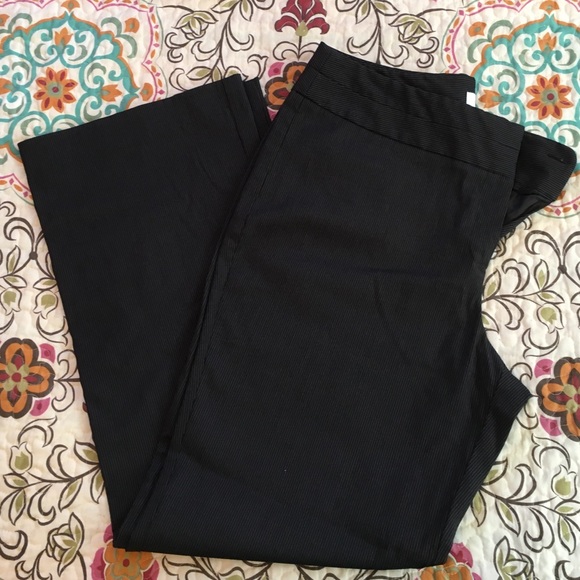 Size 14, stretch, pinstripe Loft pant.