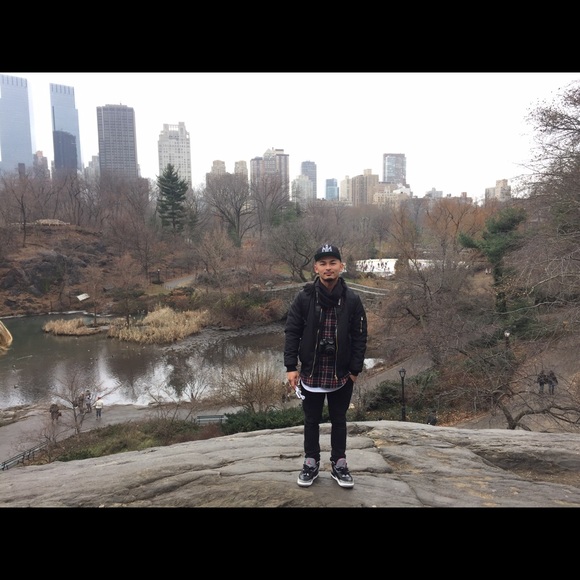 Meet your Posher, Adam