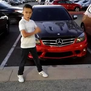 Meet your Posher, Eric