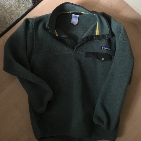 Patagonia pull over jacket