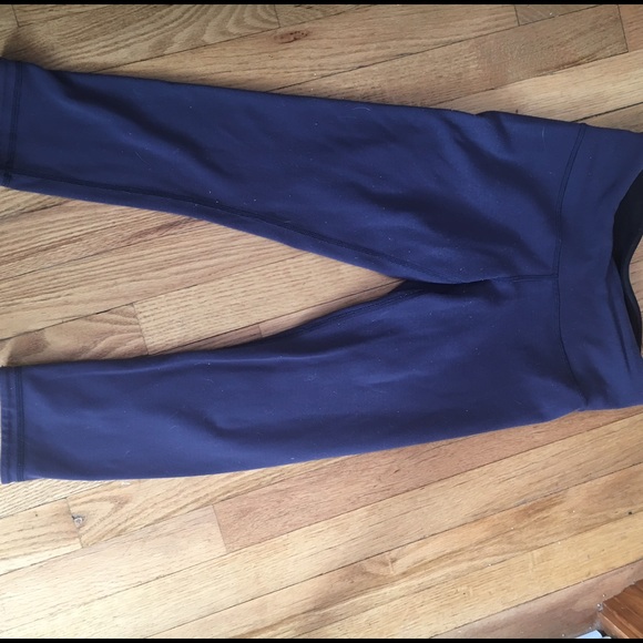 Lululemon Reversible Crops