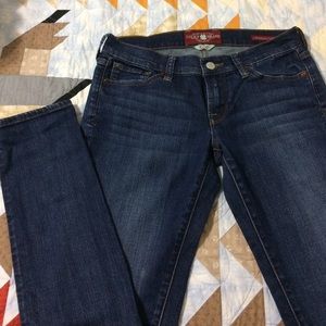Lucky Brand Charlie Skinny jeans size 26.